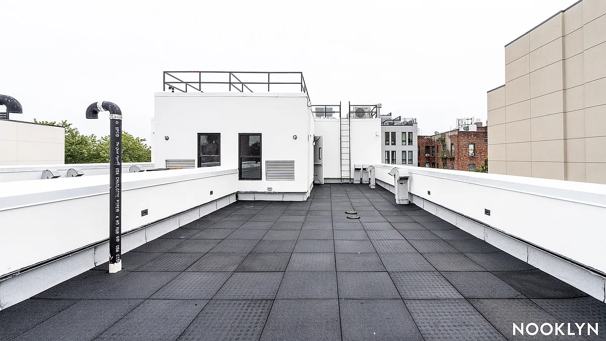 Building Photo - 156 Martense St #5J