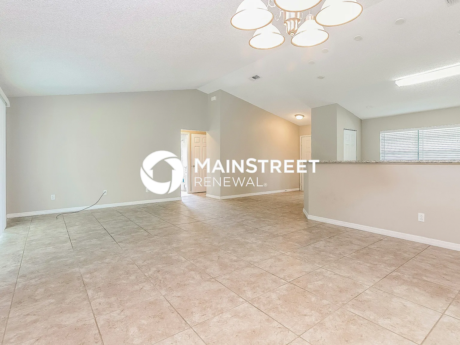 299 Albright St SE — Photo 4