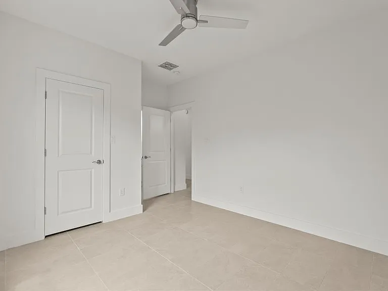 510 2nd St — Photo 24