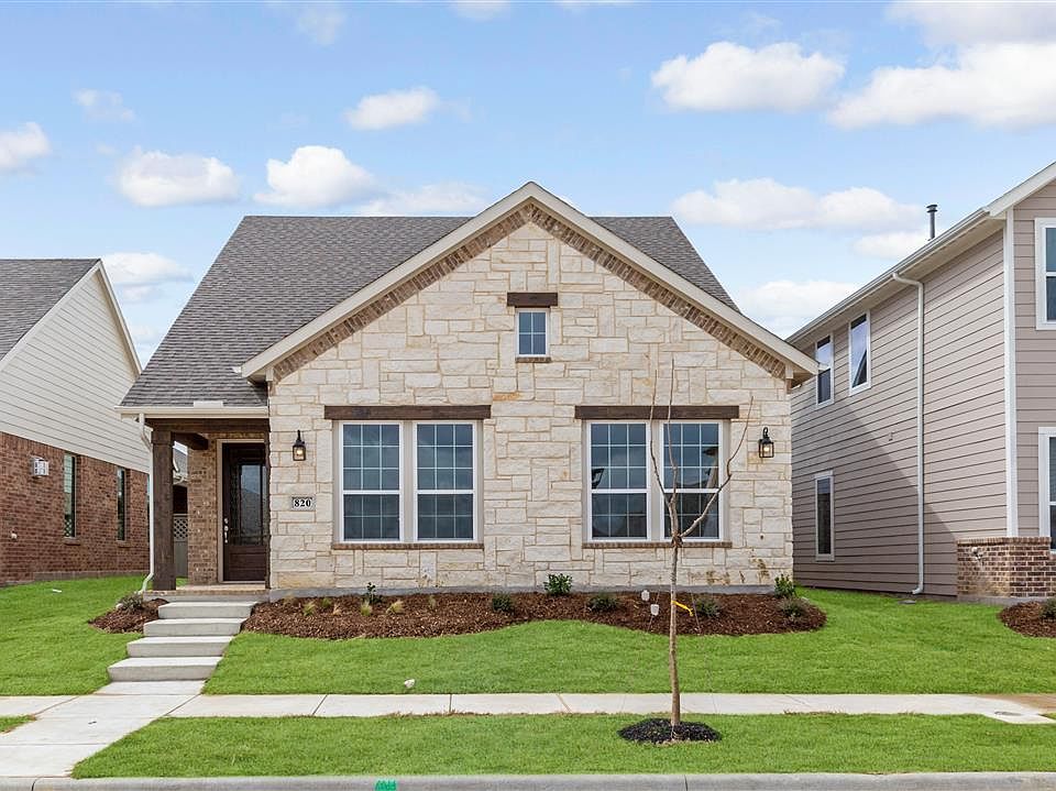 Pecan Square - Houston Elevation Image 1
