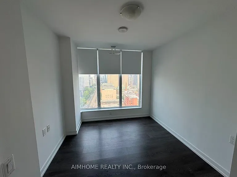 203 College St #1506 — Photo 12