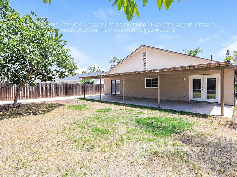 2155 E Alondra St — Photo 16