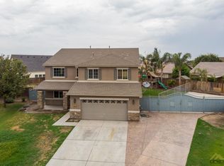 5820 Fernside Ct, Bakersfield, CA 93313