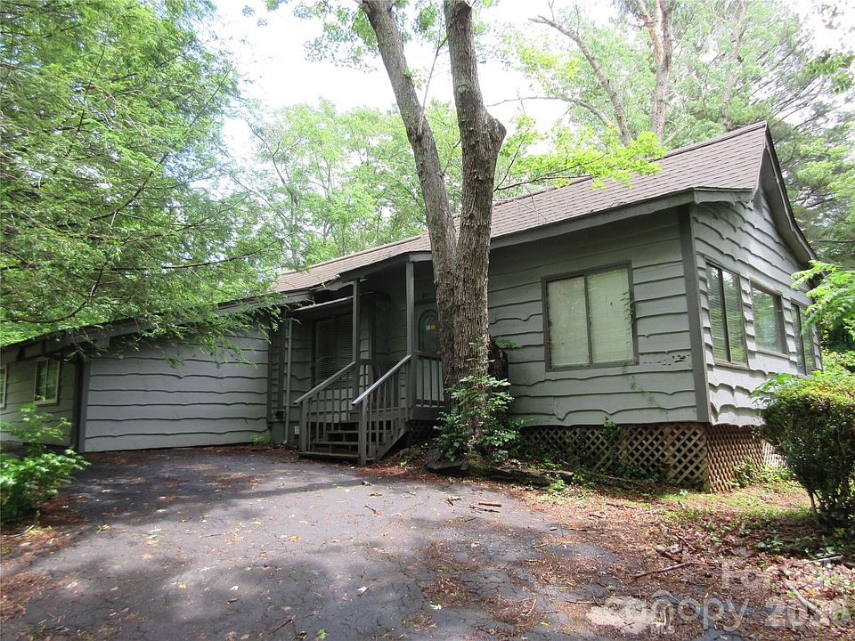 1st image of 31 Ford Ridge Ln