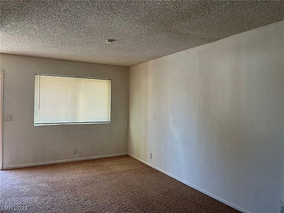 3rd image of 3411 Center Dr