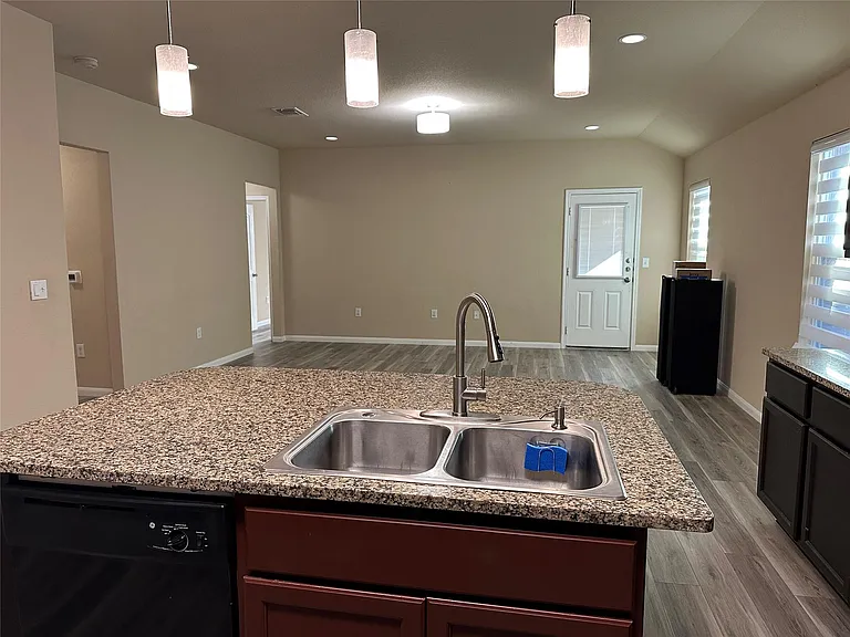 3505 Stephans St — Photo 11