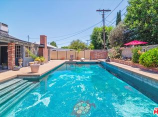 7421 Hatillo Ave, Winnetka, CA 91306