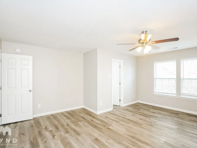 9032 Stones Bluff Ln — Photo 9