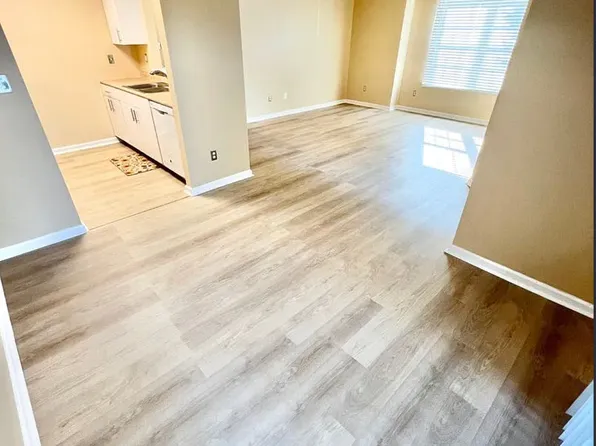 605 Rue Marseille, Chesapeake, VA 23320