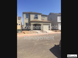 8141 Emmy Willow Ln, Sacramento, CA 95828