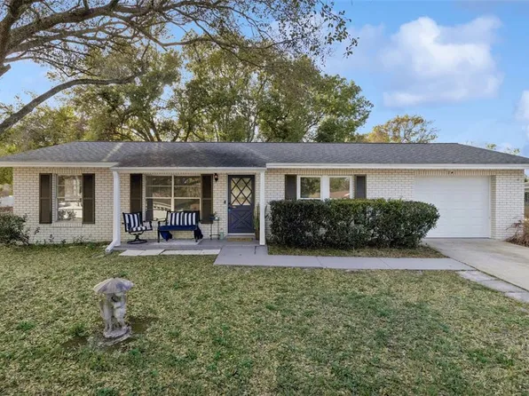 1366 Pacific Ct, Deltona, FL 32725