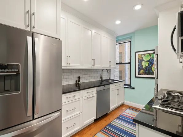 176 West 87th Street image 10 of 20