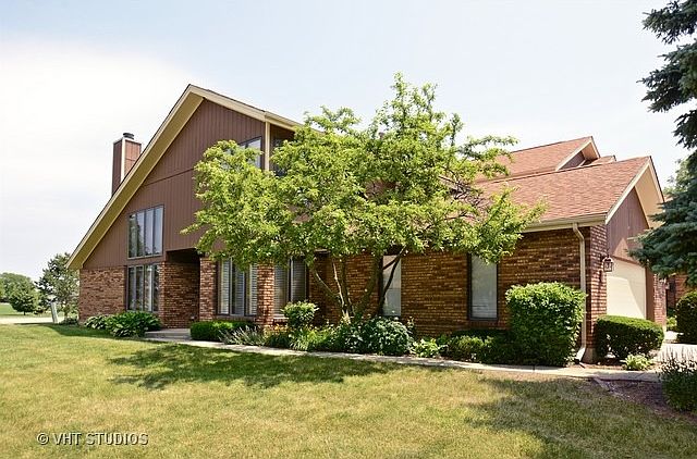1st image of 3133 Driftwood Ct #313