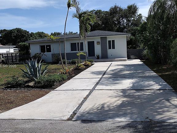 4th image of 300 S Biscayne River Dr