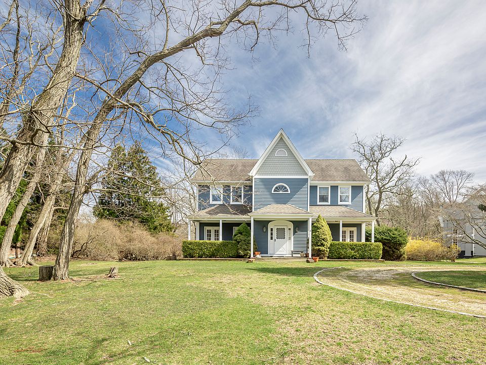 1st image of 4 Peppermill Ln