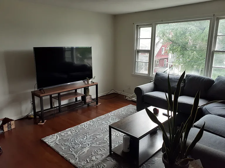 311 Fellows Ave — Photo 1