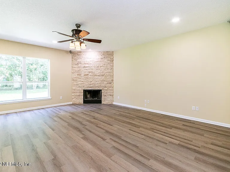 825 Marjories Way — Photo 19