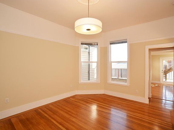 2nd image of 2885 Bush St APT 5