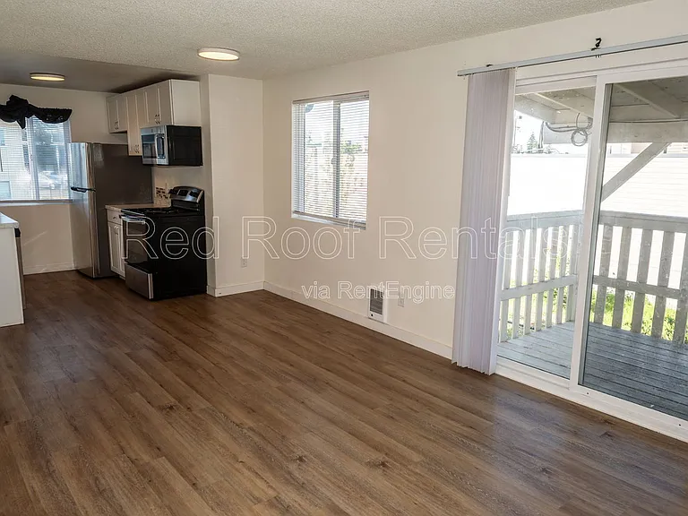 3411 92nd St S #17 — Photo 6