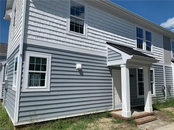 1016 Robinson Rd #10A, Suffolk, VA 23434