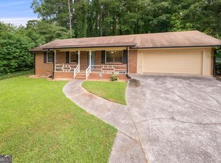 1465 Rockbridge Rd, Stone Mountain, GA 30087