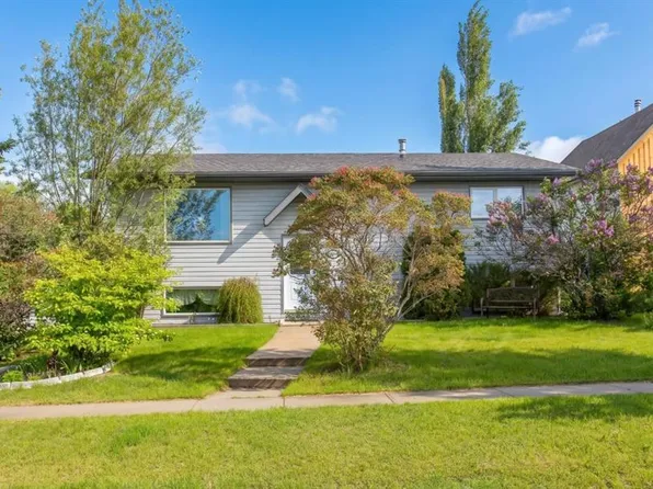 4722 S 49th Ave, Bentley, AB T0C 0J0