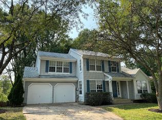 2866 Spring Chapel Ct, Herndon, VA 20171
