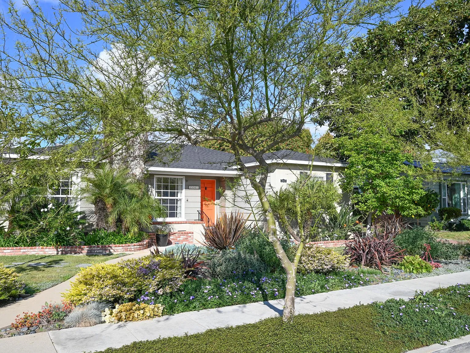 3 bed, 1686 sqft, $4,350 — Photo 3