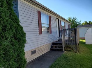 61 Flamingo Ave, Amherst, OH 44001