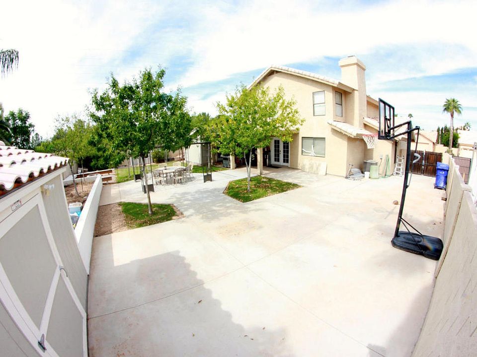 1st image of 2001 E Cortez Dr