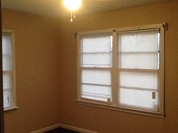 5th image of 2011 Gilbert Ave