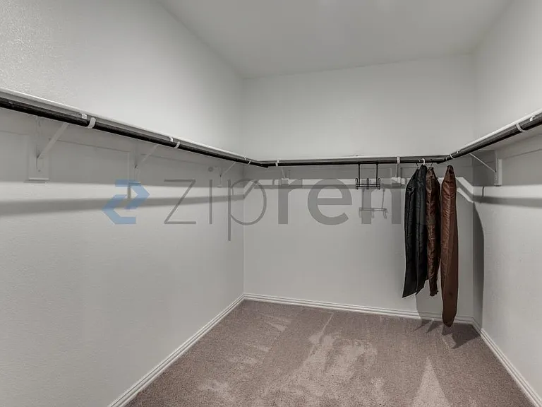3217 Paruament Dr — Photo 16