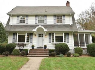 397 Colonial Rd, Ridgewood, NJ 07450