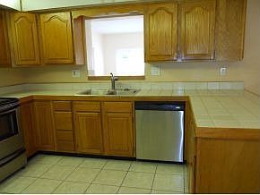 4th image of 200 Timpoochee Dr