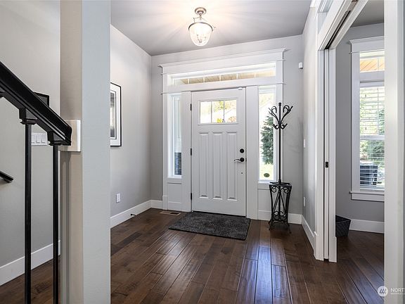 4th image of 4817 Beaver Pond Drive S