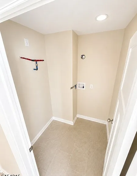 81 Ellen St #2 — Photo 17