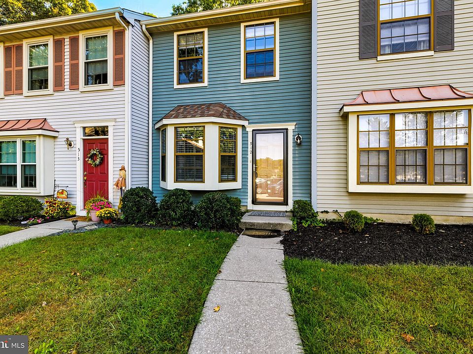 1st image of 512 Essex Ct