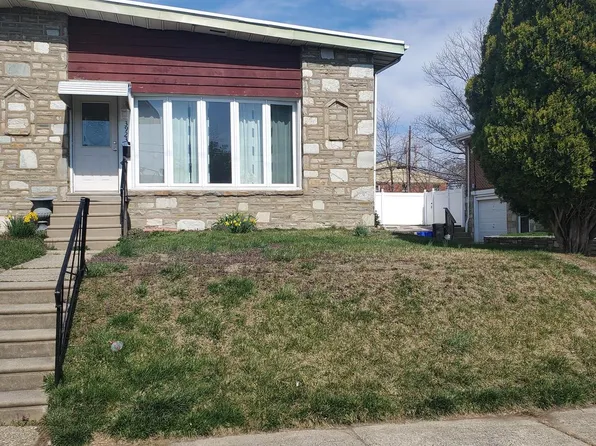 3923 Patrician Dr, Philadelphia, PA 19154