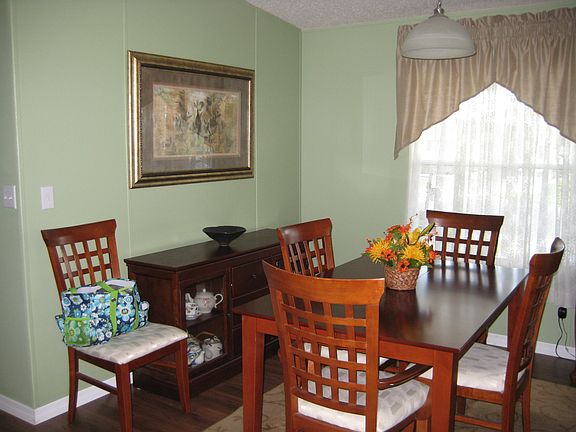 2nd image of 15825 Shoreline Blvd