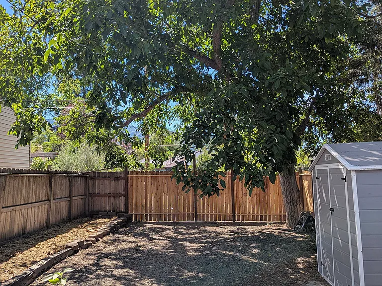 1743 Homes Ave — Photo 15