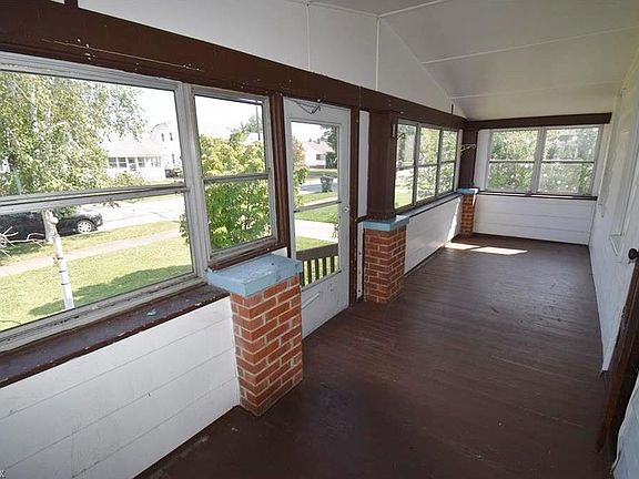2nd image of 19420 Tyronne Ave