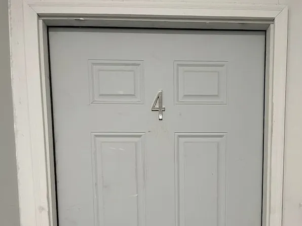 7 E Church St #4, Williamsport, MD 21795