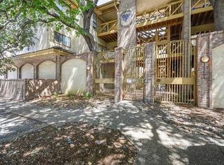 806 W 24th St APT 218, Austin, TX 78705