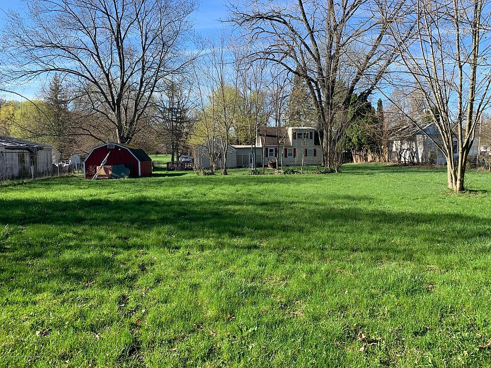 2nd image of 1614 Reo Rd