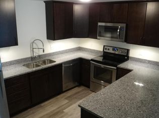 502 N 10th St APT 68, De Pere, WI 54115