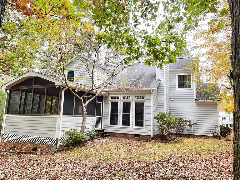 325 Catlin Rd — Photo 2