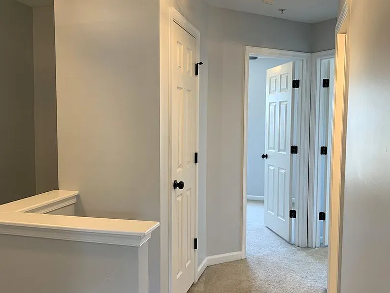 572 S Carlisle St — Photo 25