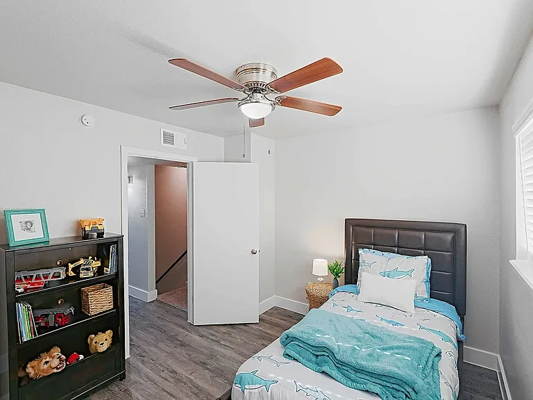 Arcata Townhomes — Photo 87