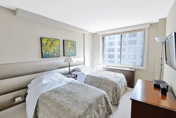 Rented by Peter Ashe | media 37