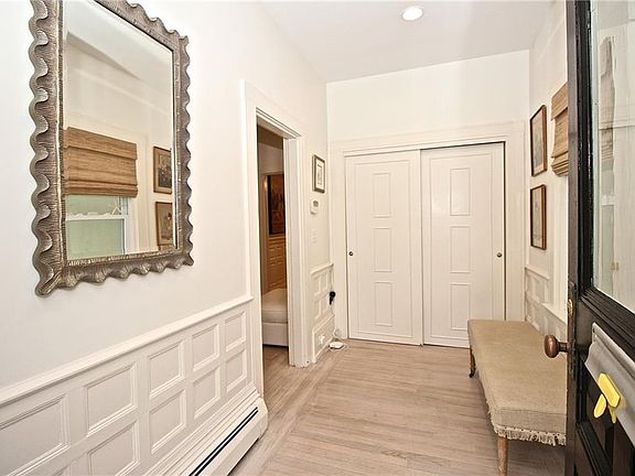 5th image of 215 Coggeshall Ave
